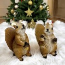 Ekorn stående med 2 kongler 8cm  thumbnail